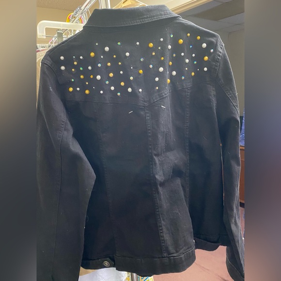 Wrangler Embellished Jean Jacket NWT Size XL - Picture 3 of 5
